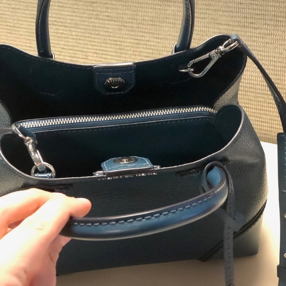 MICHAEL KORS MERCER GALLERY SMALL SATCHEL - Picture 2 of 8